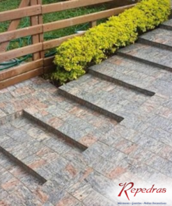 Pedra Madeira Rosa Serrada