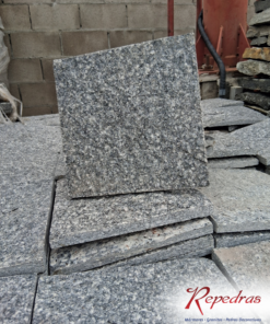 Pedra Miracema Serrada 23x47