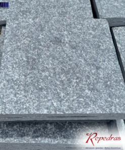 Pedra Miracema Serrada 30x30