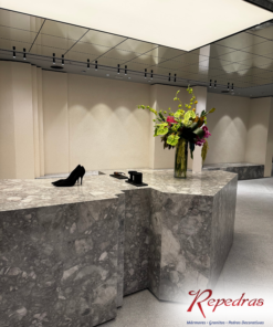 Mármore Dolomítico Lunar Escovado